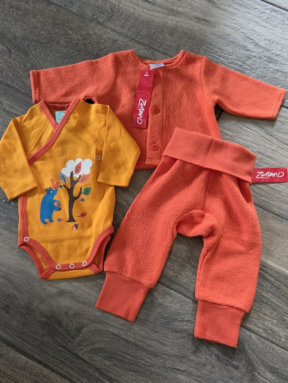 Zutano NWT 3 Months Mandarin Fleece Jacket & Pants Set, Orange Bear Bodysuit